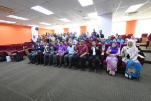 The 6th from the left Dr. Nor Azwadi, our Deputy Dean, Mr. Abdul Hakim Sahidi who is the ex-MJIIT student, Professor Aminaton and Dr. Rahayu Tasnim are with the 50 representatives of the top schools.