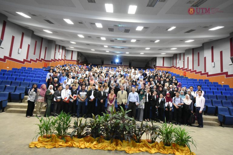 MJIIT Organized Workshop on How to Get Yourself Employed to Guide Final Year Students on Job Hunting